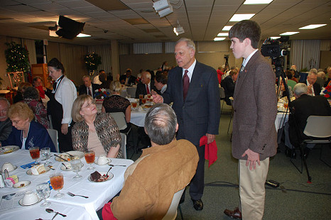 Bumpers/Pryor Democratic event in Russellville Arkansas - David Pryor talking with event attendees © Pryor Center for Arkansas Oral and Visual History, University of Arkansas