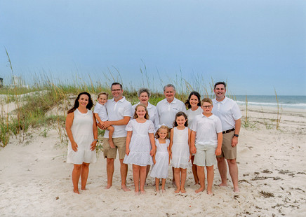 Dave Gearhart with his family: (back row, l-r) Lindsey Gearhart, grandson George Jr., son, Brock, wife, Jane, Dave, daughter, Katy, son-in-law Justin Hunt (front row, l-r) grandchildren Caroline Gearhart, Lily Jane Gearhart, Ellie Hunt, and Ben Hunt; ca. 2020 © Pryor Center for Arkansas Oral and Visual History, University of Arkansas