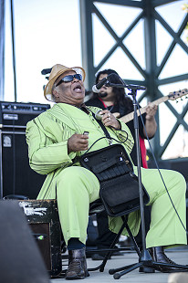 Blind Mississippi Morris performs at the King Biscuit Blues Festival; 2016 © Eric Gorder 2017; egorder@gmail.com