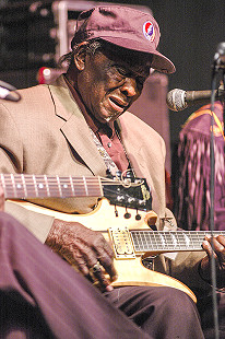 Dave “Honeyboy” Edwards performs at the Arkansas Blues and Heritage Festival; 2005 © Eric Gorder 2005; egorder@gmail.com