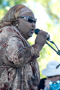 Sweet Betty Journey performs at the Arkansas Blues and Heritage Festival; 2006 © Eric Gorder 2006; egorder@gmail.com